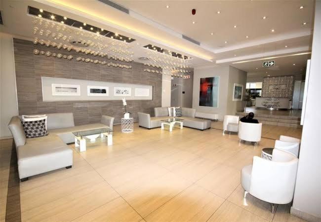 Sandton Skye Apartments Johannesburg Buitenkant foto